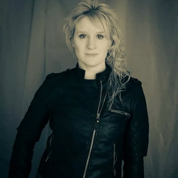 Meet your Posher, Melinda - Picture 1 of 1